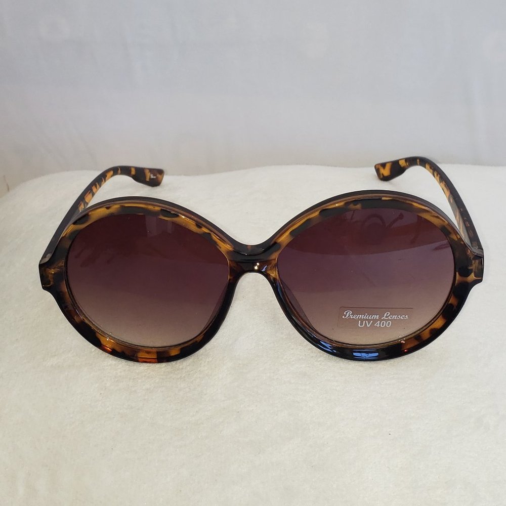 EdensCloset Exclusive